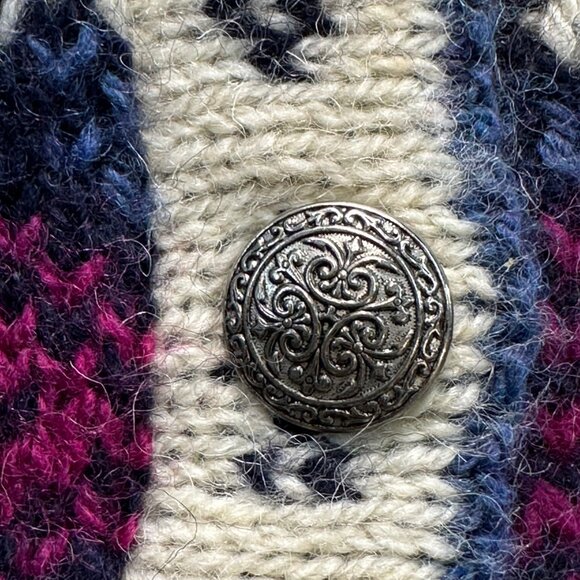 Vintage LL Bean Knit Sweater With Ornate Metal Buttons Size M - Picture 2 of 10